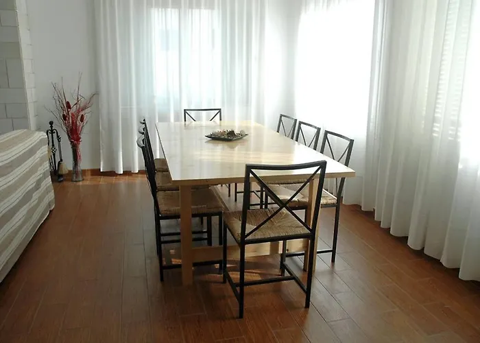 Villa With Pool, 200M From Beach