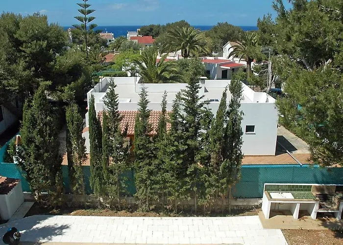 Villa With Pool, 200M From Beach